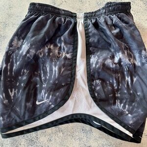 Women’s Nike running shorts size large
